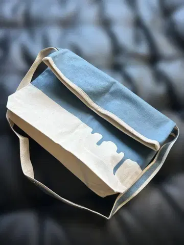 [Zakai] 미사용 새상품 LixTix 그래피티 숄더백