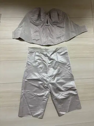 브라이덜 뷔스티에 NOVARESE [ B70 ]