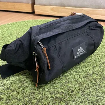 GREGORY 바디백 블랙