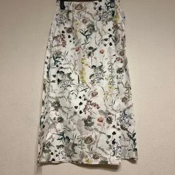 이치 스트로베리 필드 롱 스커트 꽃무늬 새상품 사이즈 2