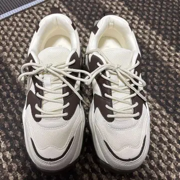 새상품 시마무라 다나카 리나 청키 스니커즈 브라운 LL