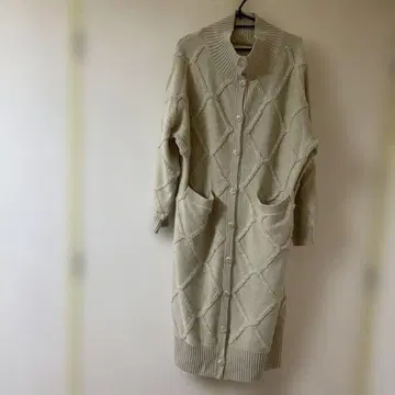 오샤레 워커 누아르 롱 가디건 아이보리 베이지