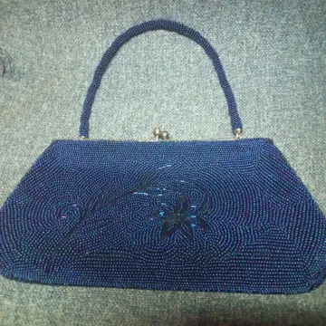 비즈 자수 네이비 핸드백