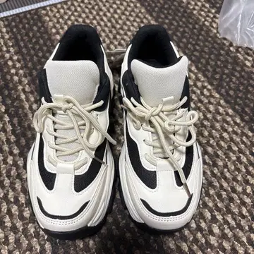 새상품 시마무라 다나카 리나 mysa 대드 스니커즈 블랙 L 사이즈