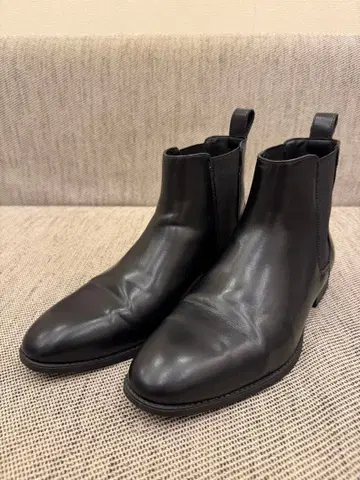 ZARA 가죽 사이드 고어 부츠