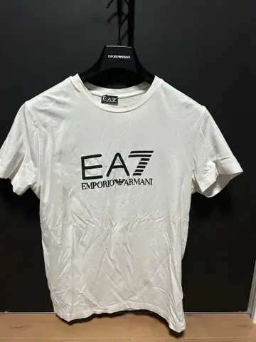 EA7 Emporio Armani 화이트 T셔츠 M