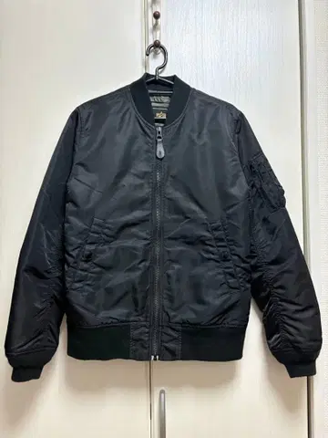 ALPHA INDUSTRIES MA-1 블랙 자켓 S