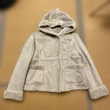 무스탕풍 숏코트