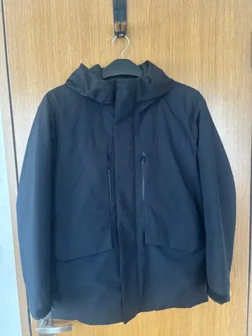 유니클로 하이브리드 다운 파카