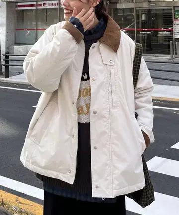 CPCM 옷깃 코듀로이 충전솜 헌팅 자켓 아이보리