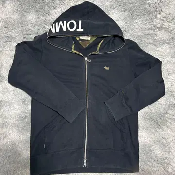 TOMMY 네이비 후드티 카모플라쥬 옷깃