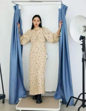 moussy EMBROIDERY 드레스