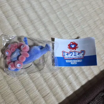 미야쿠미야쿠 피규어