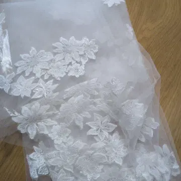 웨딩 베일 꽃무늬 자수