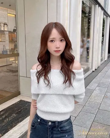 라자니 오프숄더 미셸 마카롱