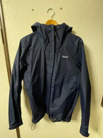 patagonia 파타고니아 네이비 트렌트쉘 자켓 S사이즈