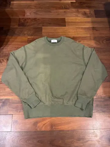 WEWILL 카키 크루넥 퀼팅 트레이닝복