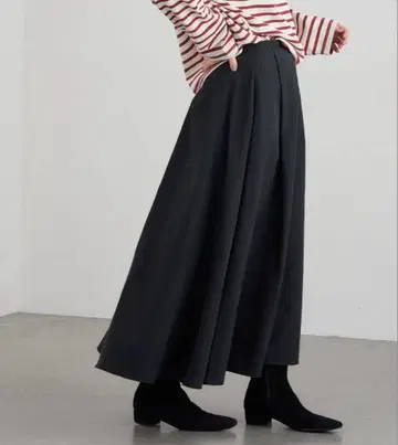 소프트 타프타 서큘러 스커트