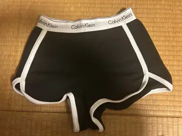 캘빈 클라인 숏팬츠