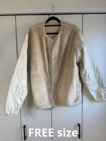 새상품급 베이지 플리스 퀼팅 자켓 FREE 사이즈