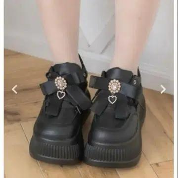 로지타 ROJITA 통굽 스니커즈