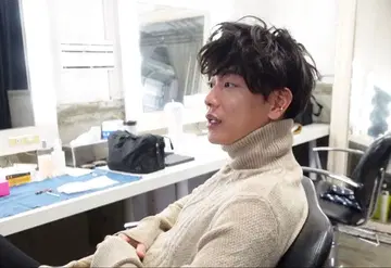 ABYTS 베이지 터틀넥 니트 사이즈 3