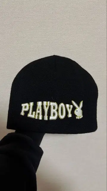 PLAYBOY 블랙 니트 모자