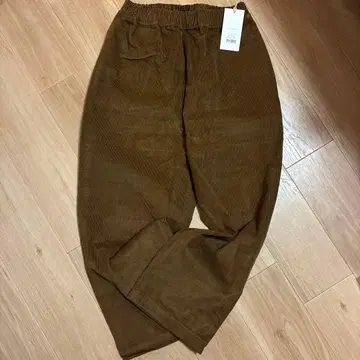 휴일과 시타 휴일의 온화한 팬츠 새상품