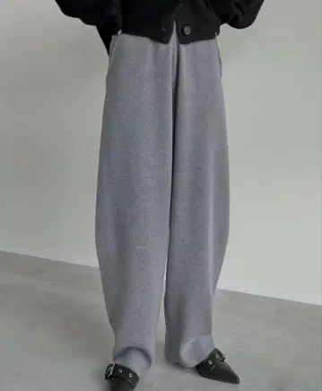 니트 배럴 레그 커브 팬츠