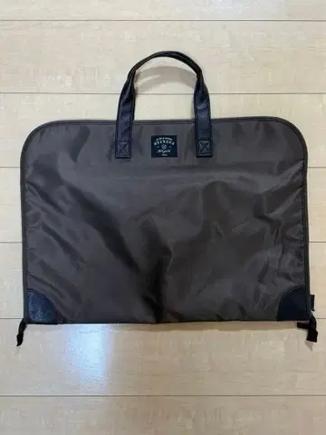 [ 새상품 ] HEUREUX 비즈니스 정장 가먼트 백 브라운