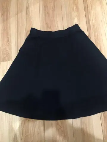 BLUE LABEL CRESTBRIDGE 플레어 스커트 38 네이비