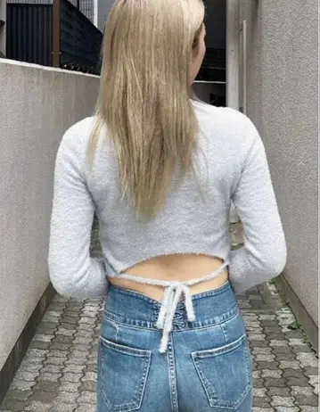 GYDA 니트 스웨터