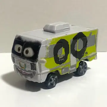 카즈 아비 미니카 토미카 사이즈