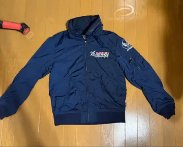 AVIREX의 플라이트 자켓