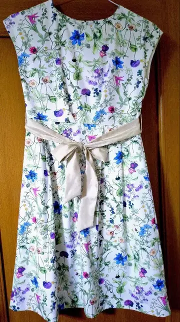 꽃무늬 슬리브리스 원피스 38 보타니컬 핑크 퍼플 깔끔한