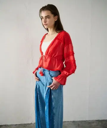 택 포함 새상품 그레이스 콘티넨탈 레이스 패치 블라우스