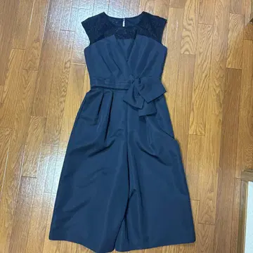 네이비 레이스 트리밍 드레스