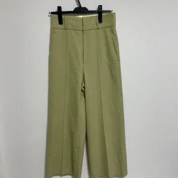 센터 코바 하이웨스트 와이드 팬츠 미라 오웬 Mila Owen