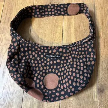 marimekko 도트 무늬 핸드백