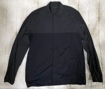 [새상품급] 피크 퍼포먼스 긴팔 셔츠 블랙 L