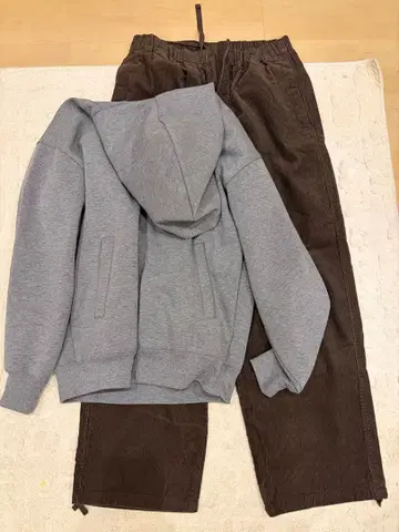 [ 거의 미사용 ] 유니클로 U 코듀로이 유틸리티 팬츠 유니클로 C