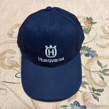 미사용 새상품 Husqvarna 캡 사이즈 58cm 컬러 네이비