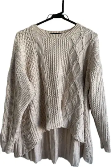 BAYONER 베이지 케이블 니트 스웨터 L 사이즈