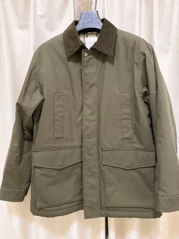 [ 새상품급 ] 유니클로 퍼프테크 유틸리티 자켓 올리브 M 사이즈