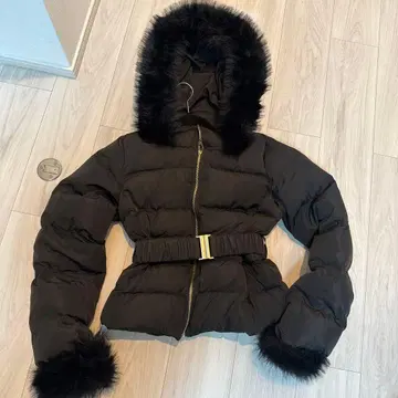 NOMAE 블랙 다운 자켓 퍼 포함