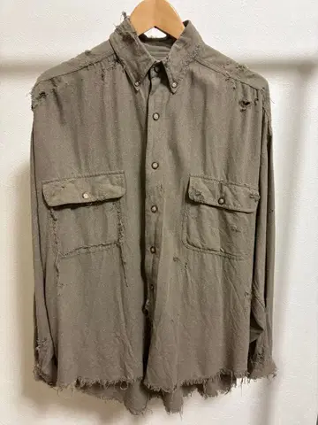 RESURRECTION 리자렉션 남성용 데미지 가공 버튼 다운 셔츠