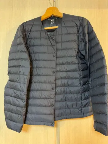 유니클로 울트라 라이트 다운 자켓 M 사이즈