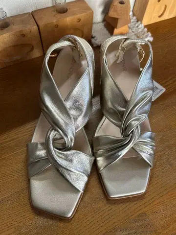 미사용 새상품 야마다야 PECHINCHAR 샌들