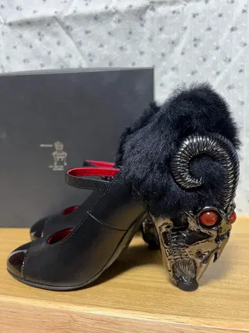 ha|za|ma 블랙 x 블랙 23.5cm 하이힐