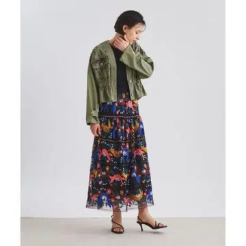 택 포함 새상품 그레이스 콘티넨탈 멀티 자수 스커트